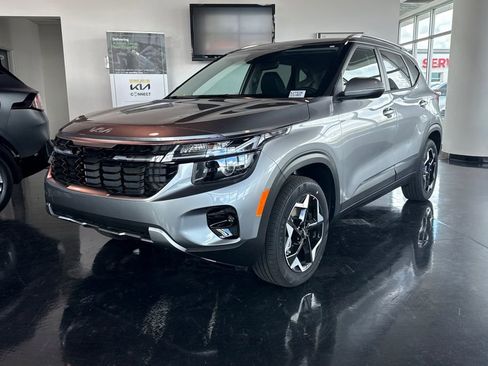 New 2026 Kia Seltos S AWD/4WD image 8