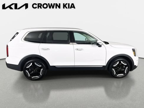 Certified 2024 Kia Telluride S image 4