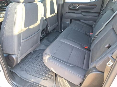 Used 2024 GMC Sierra 1500 Elevation w/ LPO, Elevation Black Package AWD/4WD image 15