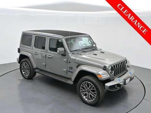 Used 2022 Jeep Wrangler Unlimited Sahara image 59