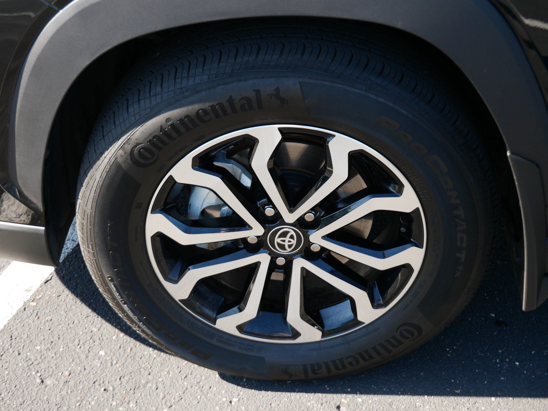 Certified 2024 Toyota Corolla Cross AWD Hybrid image 15