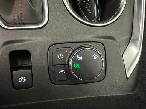 Used 2022 Chevrolet Traverse RS AWD/4WD image 31