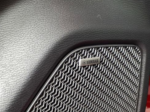 New 2025 Mitsubishi Outlander SE image 21