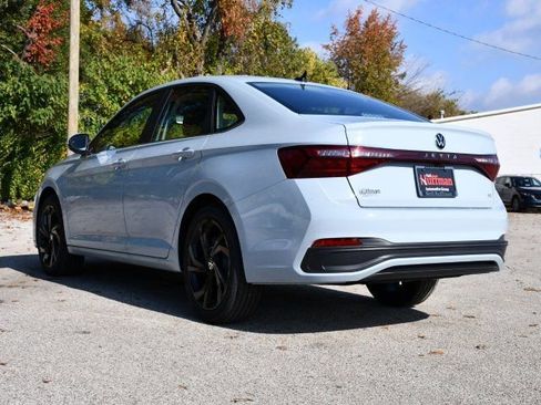 New 2026 Volkswagen Jetta SE image 5