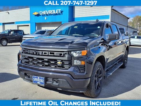 Used 2023 Chevrolet Silverado 1500 Custom image 1