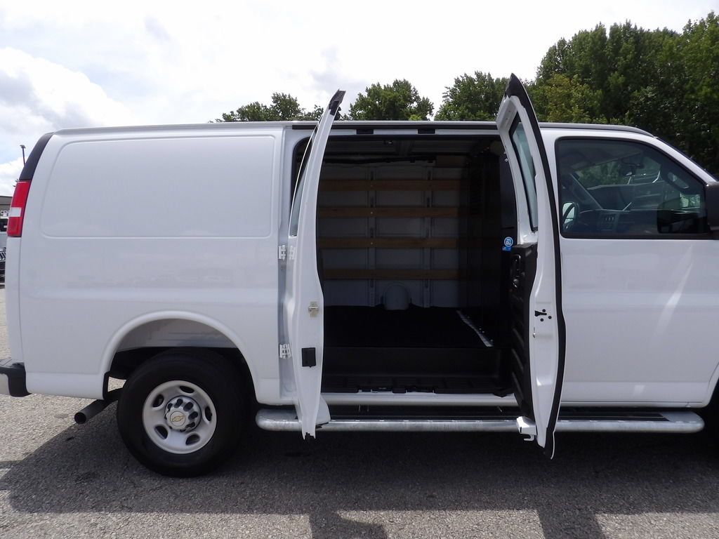 Used 2025 Chevrolet Express 2500 w/ Driver Convenience Package RWD image 25