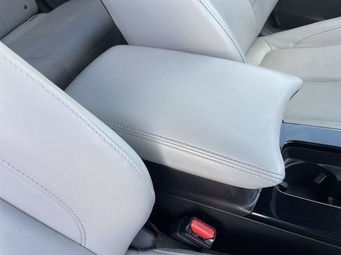Used 2023 Mitsubishi Eclipse Cross AWD image 29