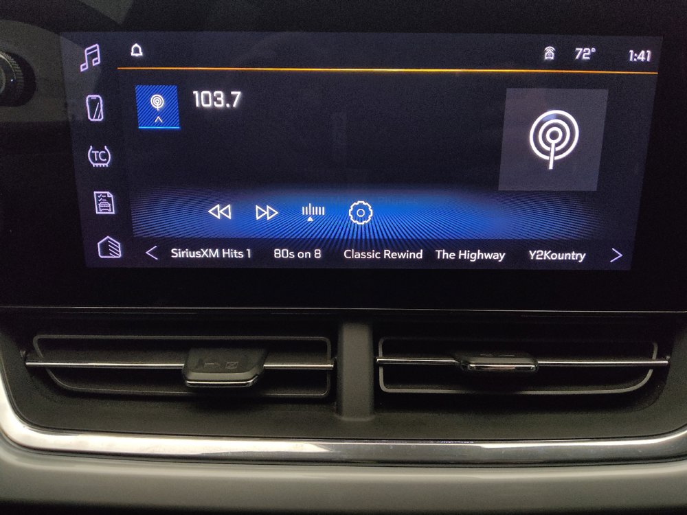 Used 2025 Chevrolet Trax LT FWD image 25