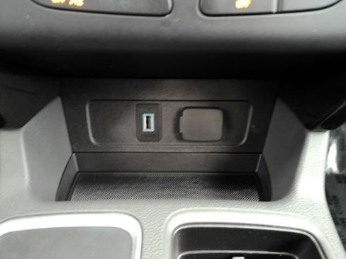 Used 2017 Ford Escape SE w/ SE Sport Appearance Package image 41