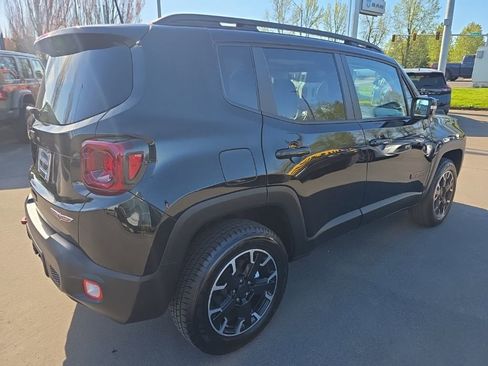 Used 2023 Jeep Renegade Trailhawk w/ Sun/Sound Group AWD/4WD image 5
