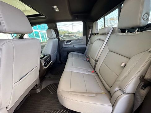 Used 2025 Chevrolet Silverado 1500 LTZ w/ LTZ Premium Package image 20