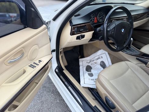 Used 2011 BMW 328i Sedan RWD image 8