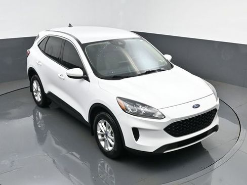 Used 2020 Ford Escape SE image 19