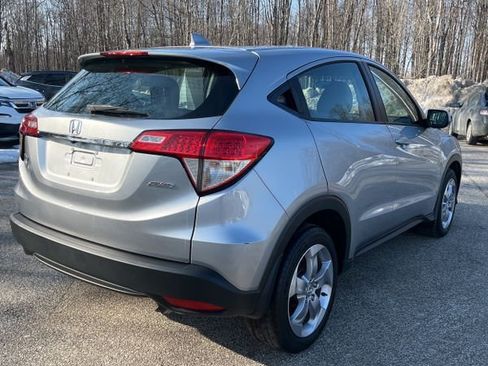 Used 2021 Honda HR-V LX image 6