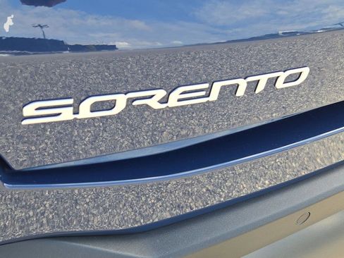 Certified 2024 Kia Sorento SX image 12