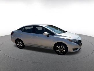 Used 2025 Nissan Versa SV FWD video 2