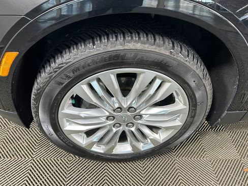 Used 2019 Cadillac XT5 Premium Luxury image 11