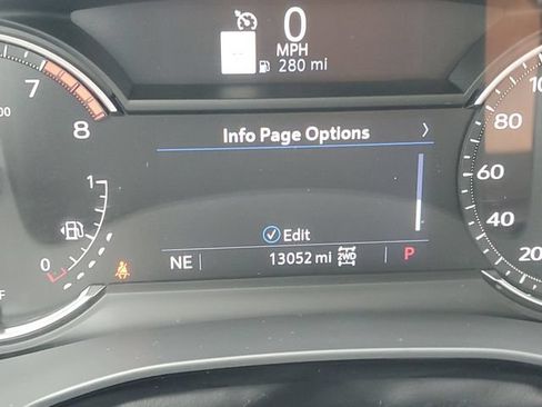 Used 2023 Cadillac XT5 Premium Luxury w/ LPO, Floor Liner Package AWD/4WD image 17