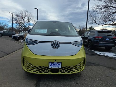 New 2025 Volkswagen ID. Buzz 1st Edition image 8