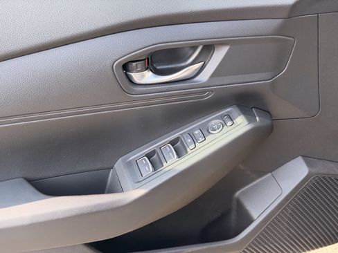 Used 2024 Honda Accord LX image 9