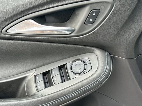 Used 2026 Buick Encore GX Sport Touring w/ Comfort Package FWD image 18