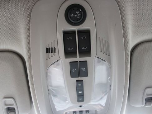 Used 2014 Chevrolet Equinox LTZ FWD image 33