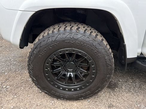 Used 2021 Toyota 4Runner SR5 AWD/4WD image 21