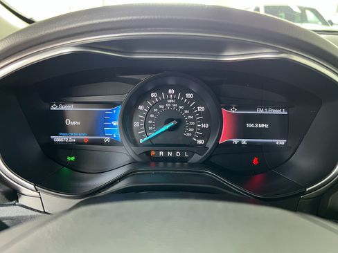Used 2020 Ford Fusion SE FWD image 13