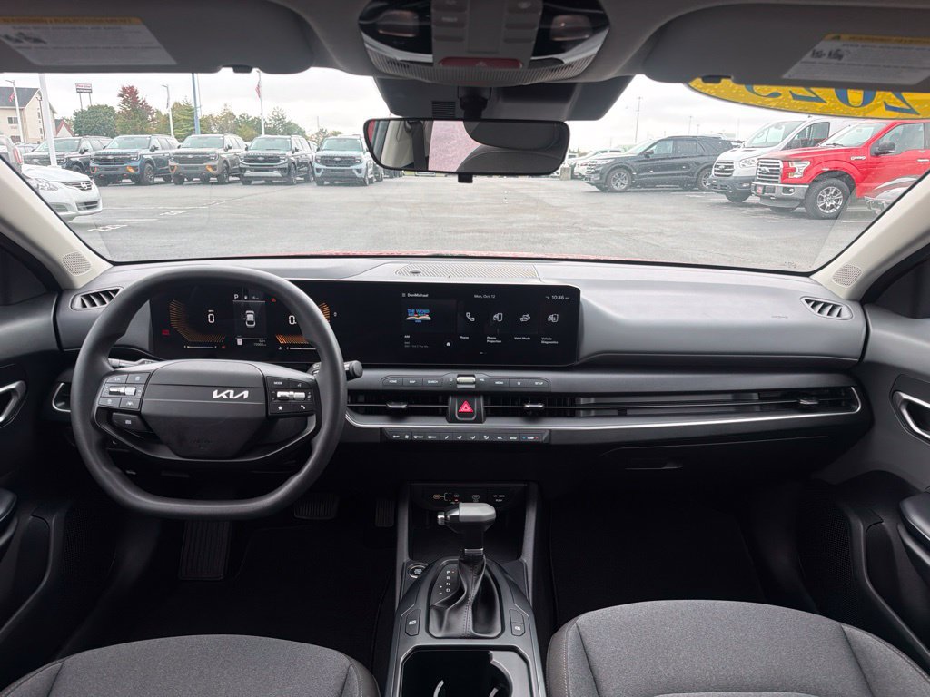 Used 2025 Kia K4 FWD image 20