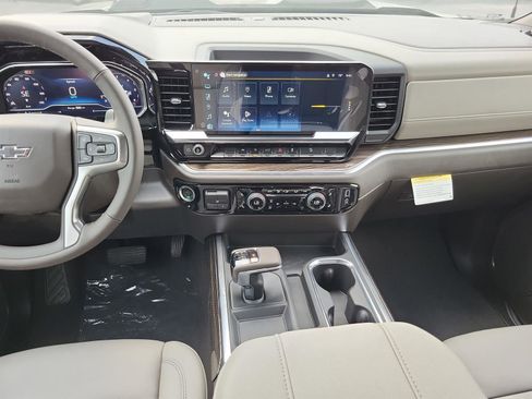 New 2025 Chevrolet Silverado 1500 LT Trail Boss w/ Dark Appearance Package image 15