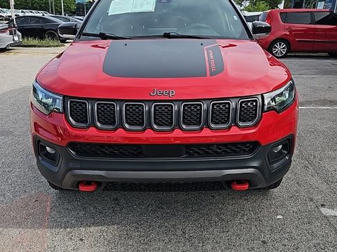 Used 2024 Jeep Compass Trailhawk image 2