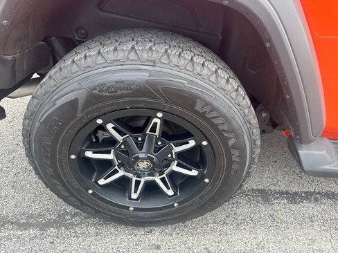 Used 2018 Jeep Wrangler Sport AWD/4WD image 39