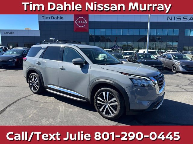 Used 2024 Nissan Pathfinder Platinum w/ Cargo Package AWD/4WD image 1