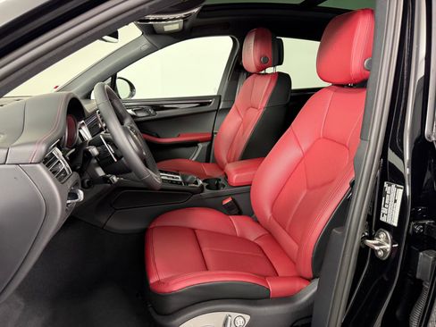 New 2026 Porsche Macan Turbo image 5