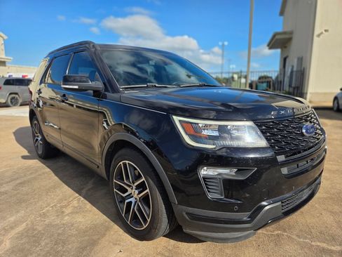 Used 2018 Ford Explorer Sport w/ Equipment Group 401A AWD/4WD image 3