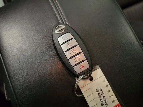 Used 2025 Nissan Altima 2.5 SV FWD image 18