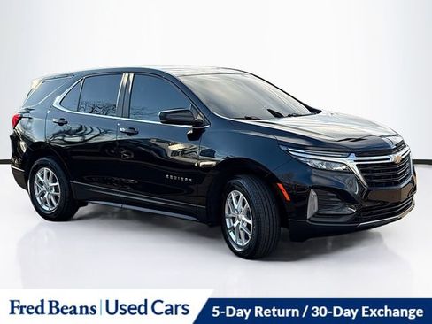 Used 2022 Chevrolet Equinox LT w/ Driver Convenience Package image 1