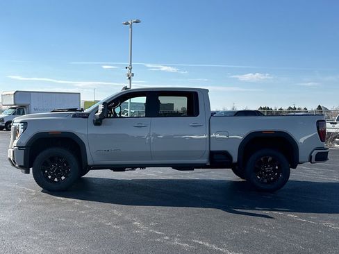 New 2026 GMC Sierra 2500 AT4 image 6