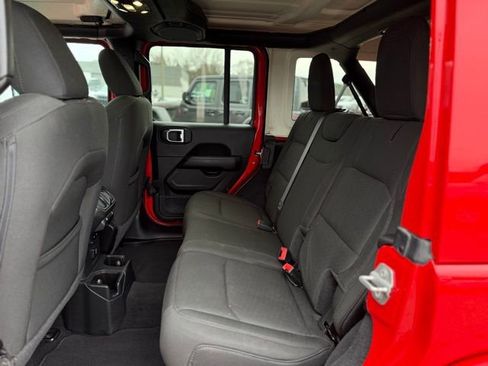 Used 2023 Jeep Wrangler Sahara image 14