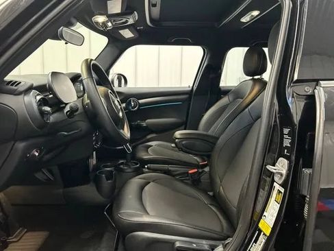 Used 2022 MINI Cooper 4-Door Hardtop FWD image 10
