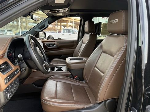 Used 2021 Chevrolet Suburban High Country image 28
