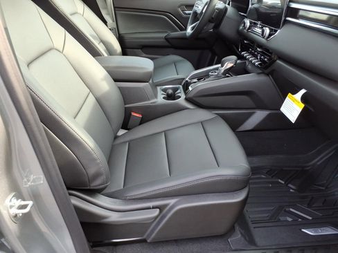 New 2026 GMC Canyon Elevation w/ Convenience Package image 8