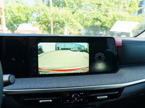 New 2025 Nissan Kicks SV w/ SV Premium Package image 14