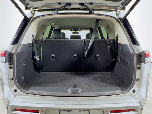 Used 2022 Nissan Pathfinder SL image 26