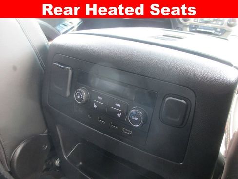 Used 2019 GMC Yukon XL Denali w/ Denali Ultimate Package image 29