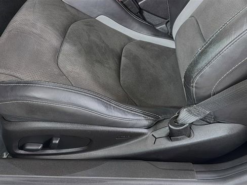 Used 2018 Chevrolet Camaro SS RWD image 19