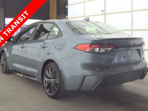 Used 2025 Toyota Corolla SE image 5