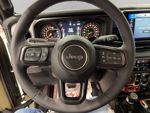 New 2025 Jeep Gladiator Willys image 23