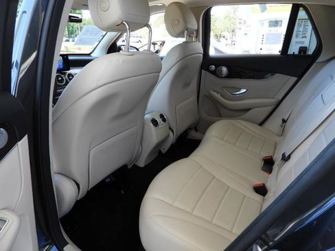 Used 2020 Mercedes-Benz GLC 300 image 41
