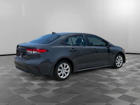 Used 2025 Toyota Corolla LE FWD image 5